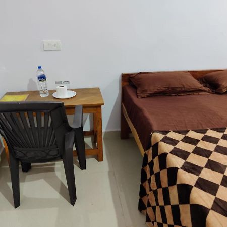 Rishi House Hotel Arambol Exterior photo